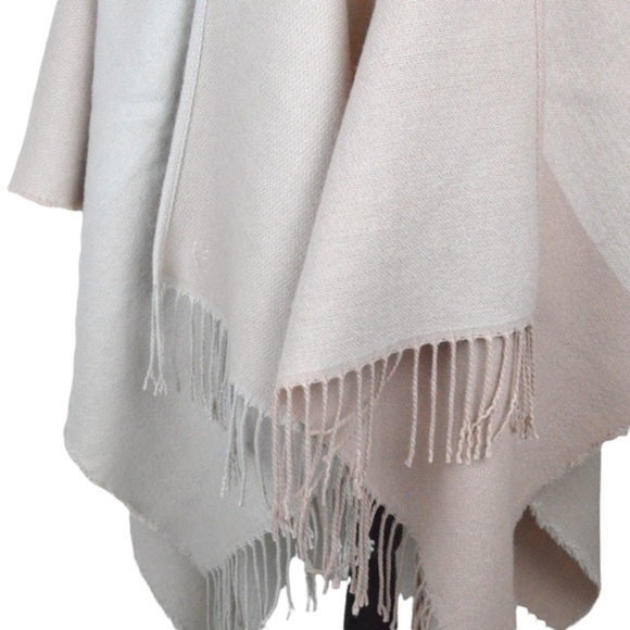SOIA & KYO Soft Acrylic Wrap Poncho Shawl, Color Block Blush & Cream - One Size - Picture 7 of 11